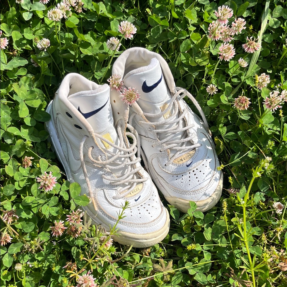 Vintage NIKE AIR FORCE AF-1's Size 7 Mens / 8.5 Womens Chunky Dad Sneaker Retro